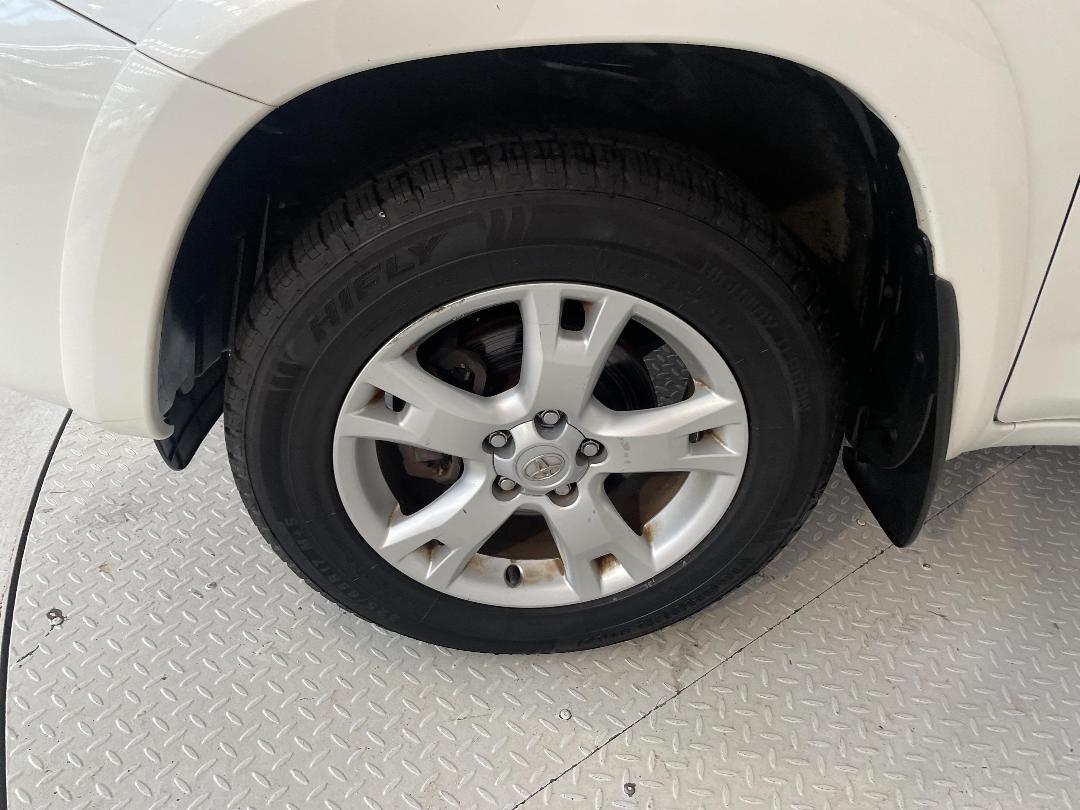 Photo '10' of Toyota Rav4 Photo '10' of Toyota Rav4