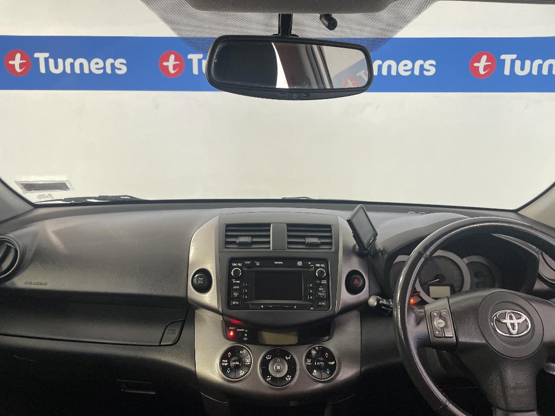 Photo '17' of Toyota Rav4 Photo '17' of Toyota Rav4