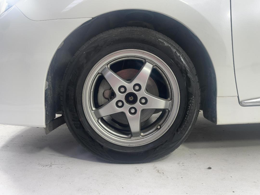 Photo '10' of Toyota SAI Photo '10' of Toyota SAI