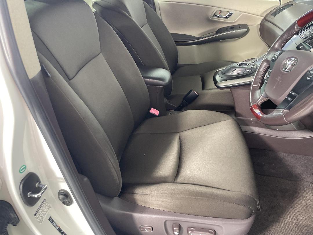 Photo '16' of Toyota SAI Photo '16' of Toyota SAI