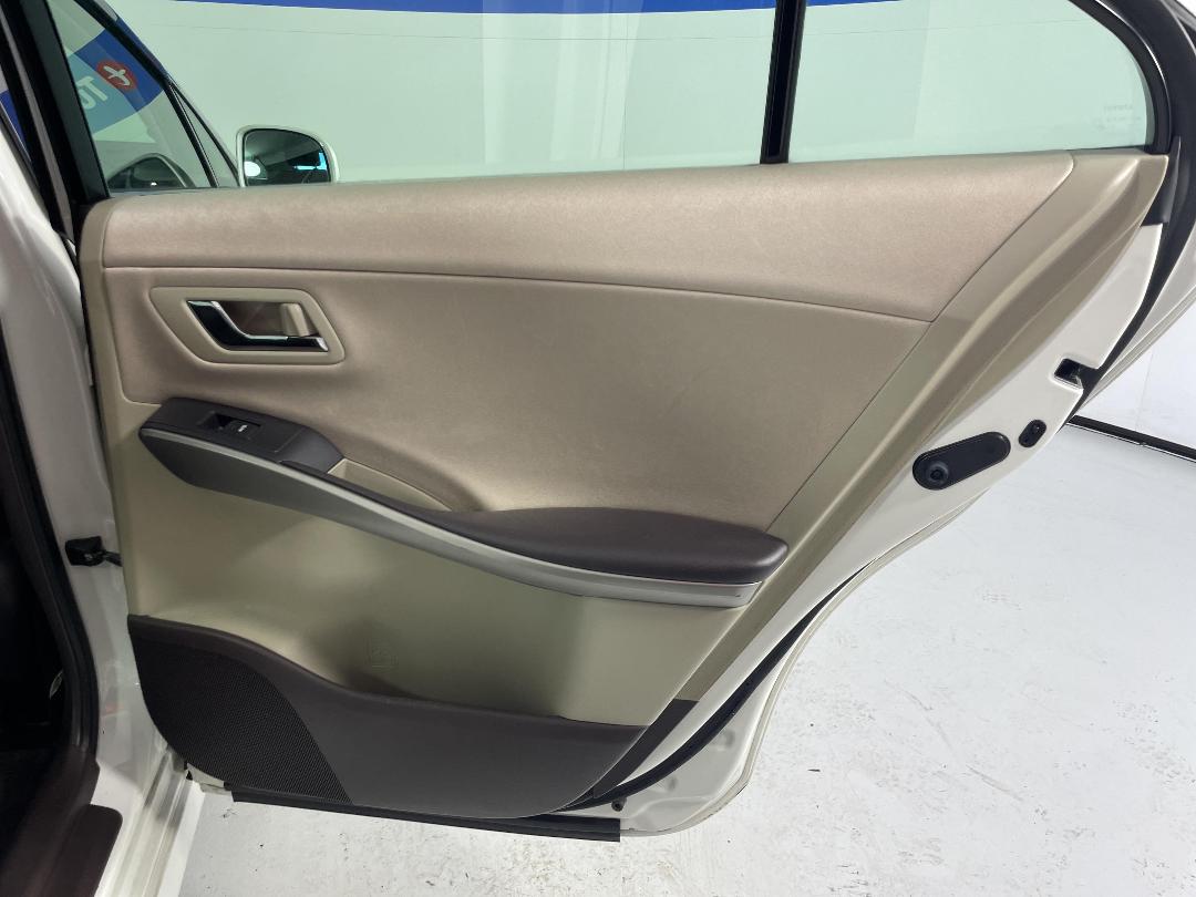 Photo '19' of Toyota SAI Photo '19' of Toyota SAI