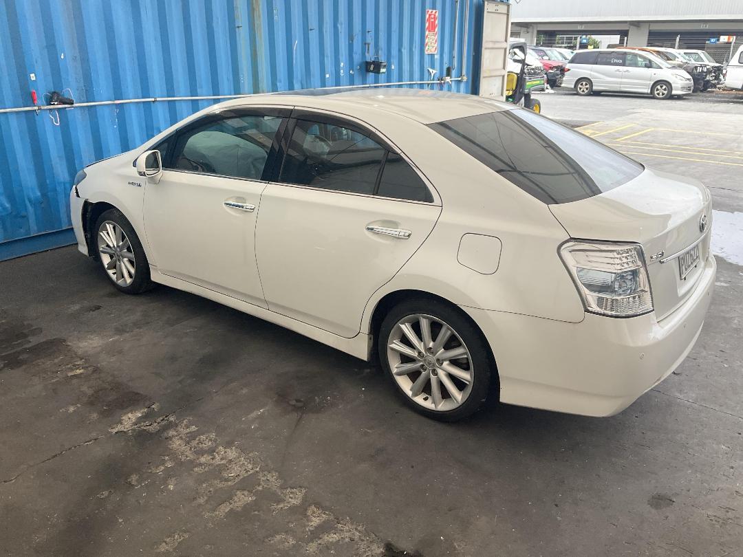 Photo '10' of Toyota SAI Photo '10' of Toyota SAI