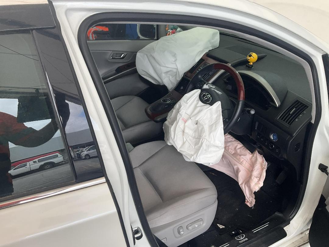 Photo '20' of Toyota SAI Photo '20' of Toyota SAI