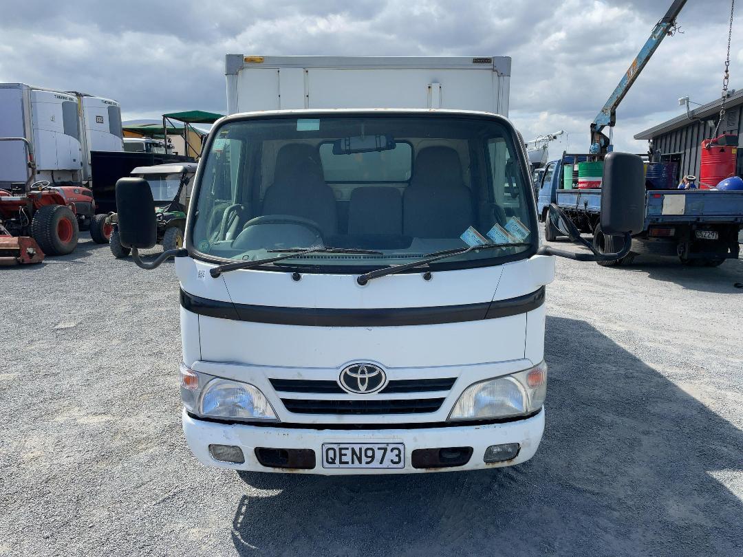 Photo '10' of Toyota Toyoace Chiller Photo '10' of Toyota Toyoace Chiller