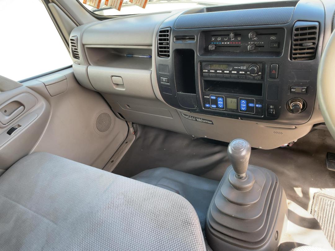 Photo '17' of Toyota Toyoace Chiller Photo '17' of Toyota Toyoace Chiller