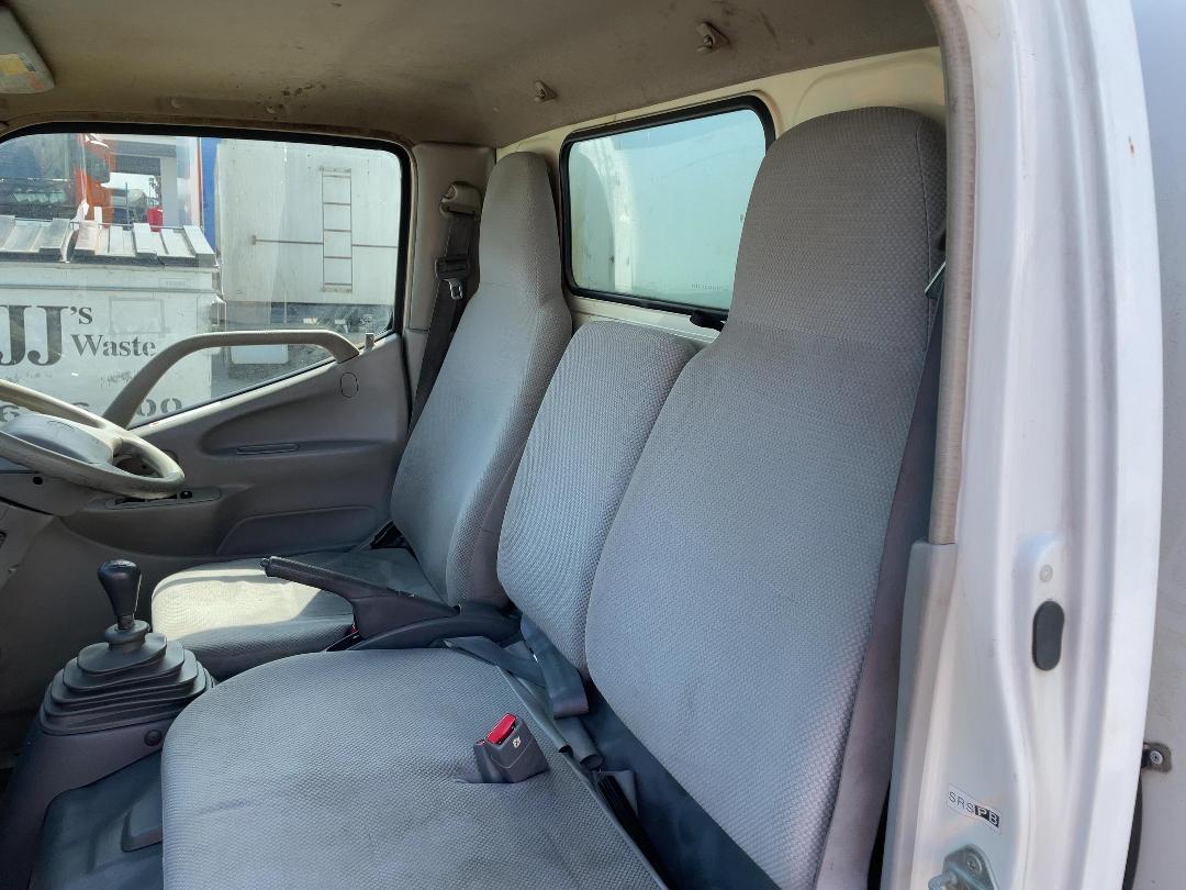 Photo '23' of Toyota Toyoace Chiller Photo '23' of Toyota Toyoace Chiller