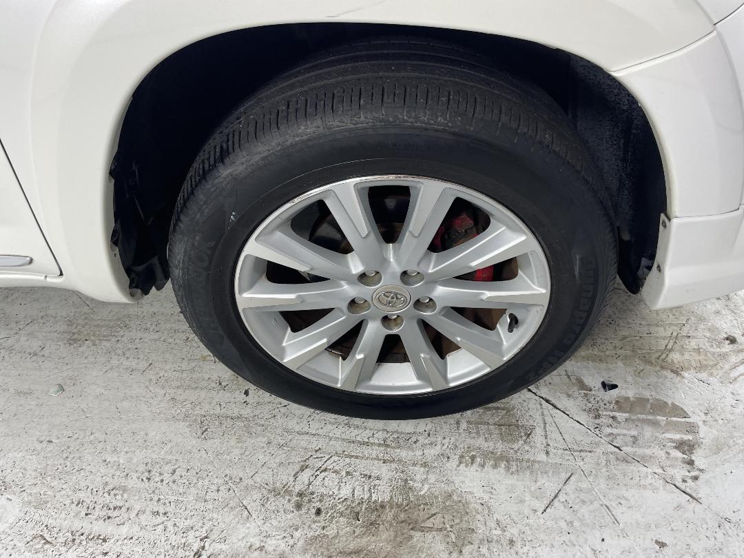 Photo '9' of Toyota Vanguard Photo '9' of Toyota Vanguard