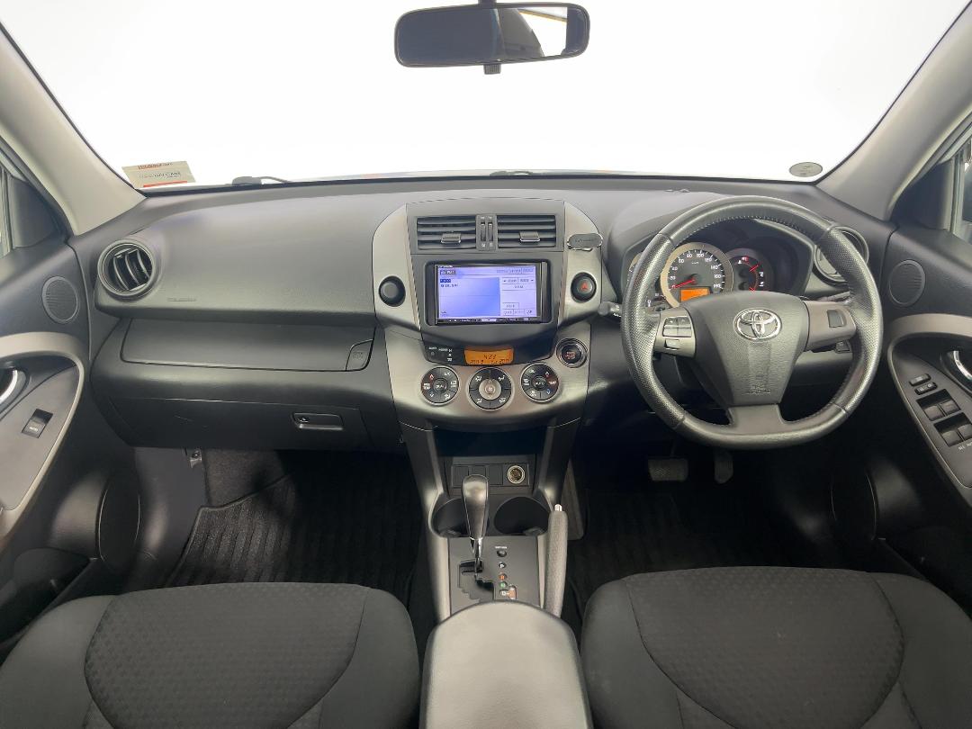 Photo '17' of Toyota Vanguard