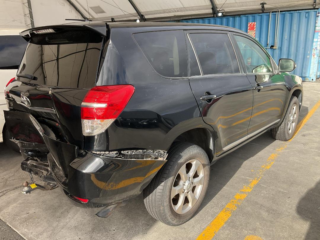 Photo '6' of Toyota Vanguard