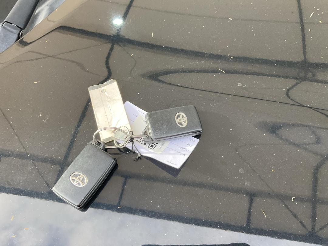 Photo '12' of Toyota Vanguard