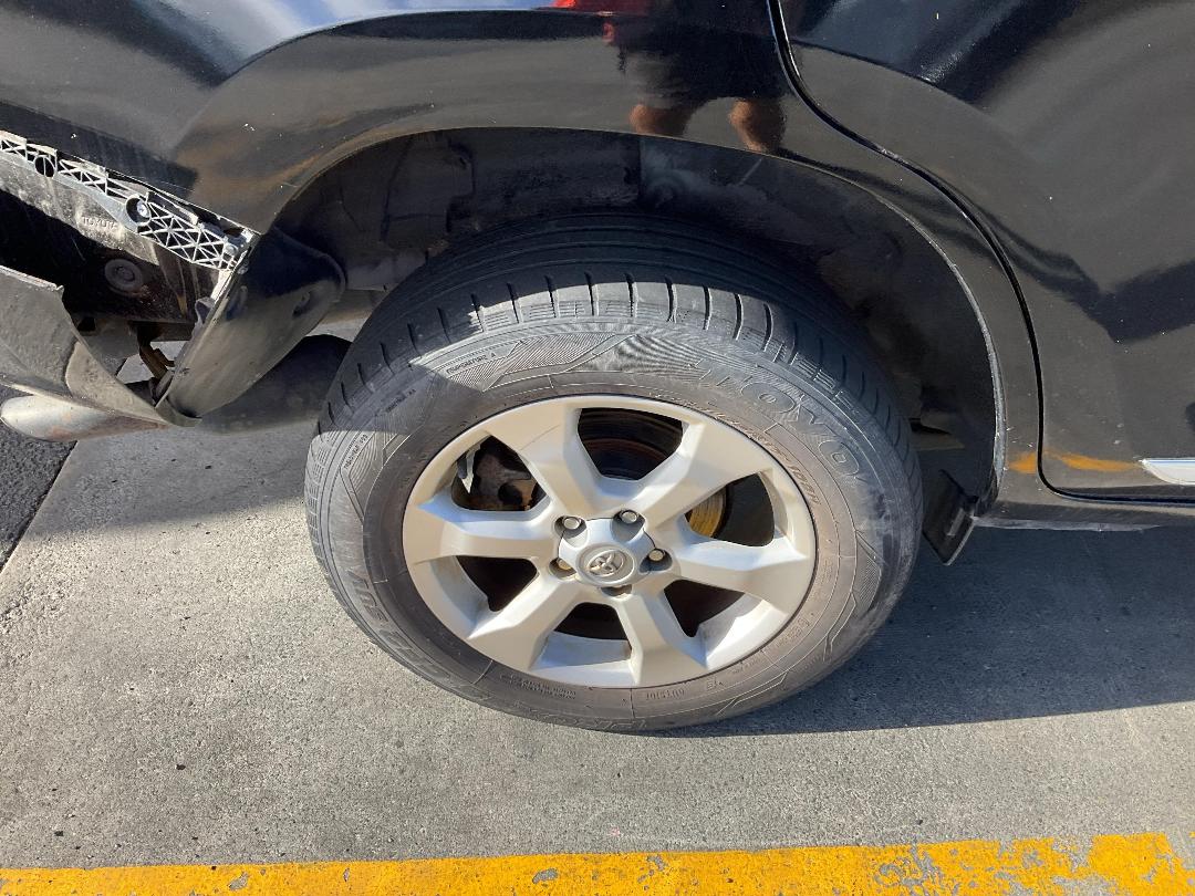 Photo '19' of Toyota Vanguard