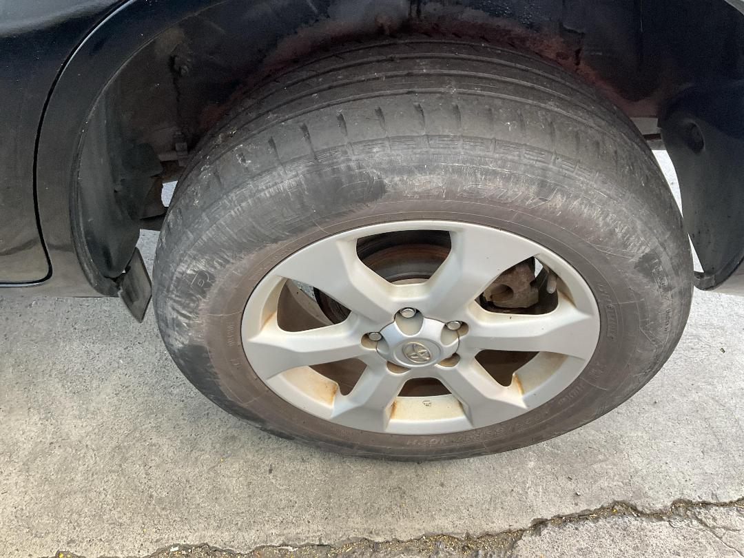 Photo '18' of Toyota Vanguard