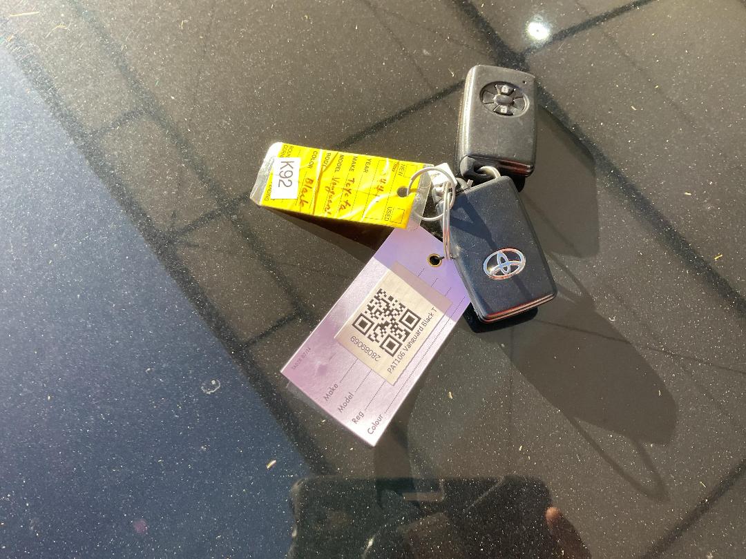 Photo '16' of Toyota Vanguard