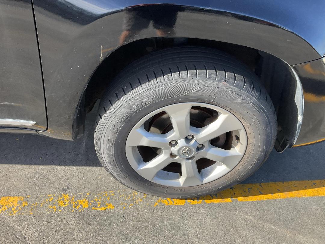 Photo '20' of Toyota Vanguard