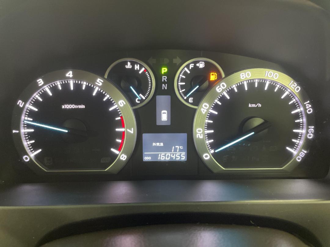 Photo '20' of Toyota Vellfire