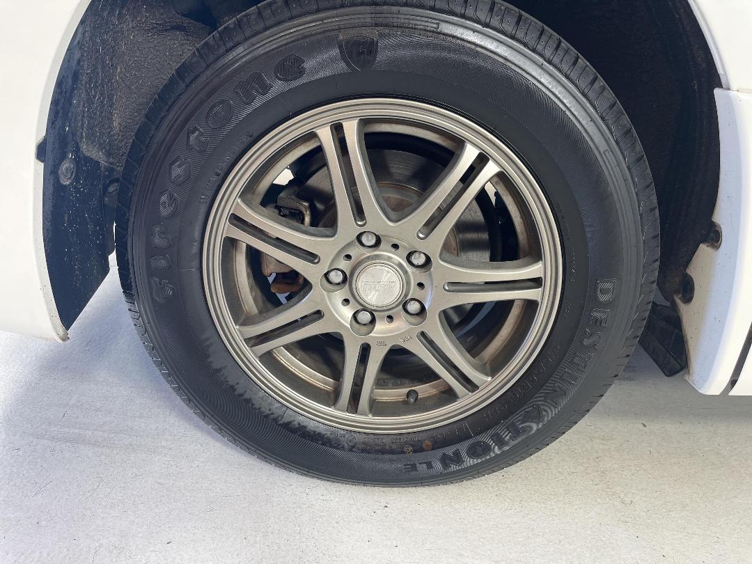 Photo '12' of Toyota Vellfire