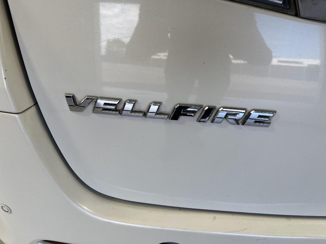 Photo '22' of Toyota Vellfire