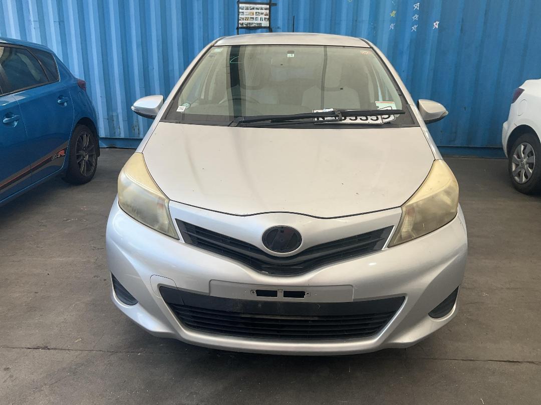 Photo '2' of Toyota Vitz