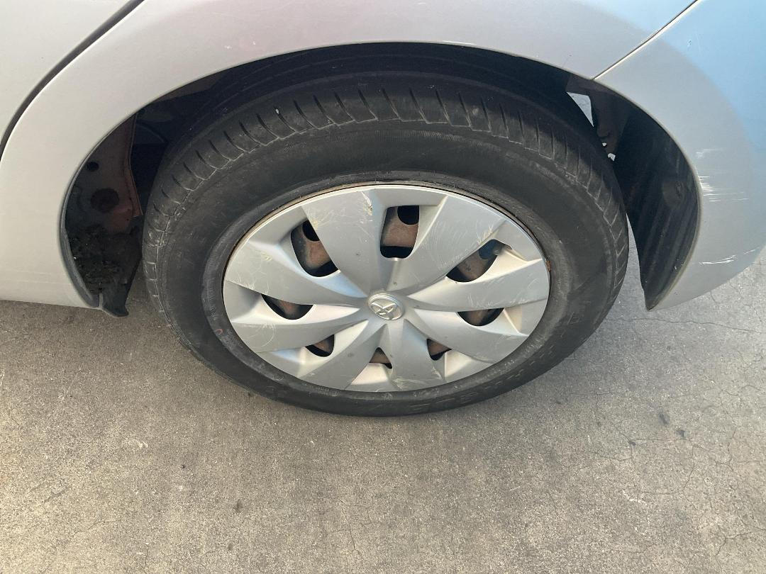 Photo '7' of Toyota Vitz