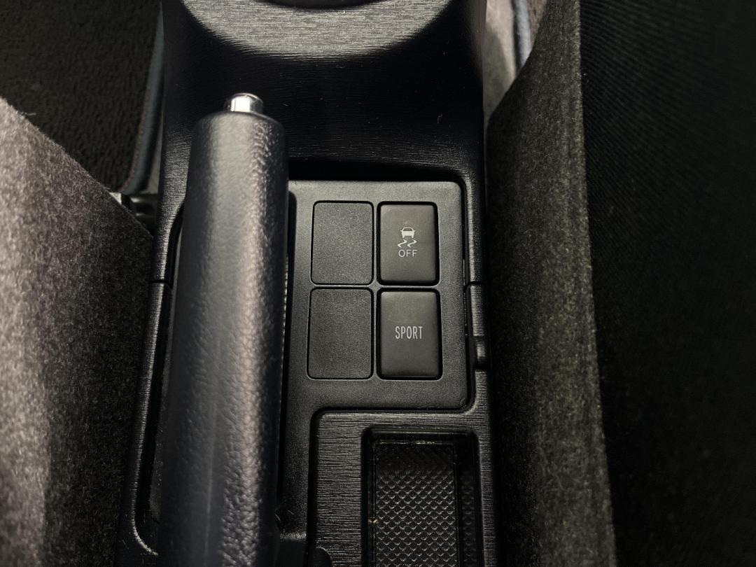 Photo '26' of Toyota Vitz Photo '26' of Toyota Vitz