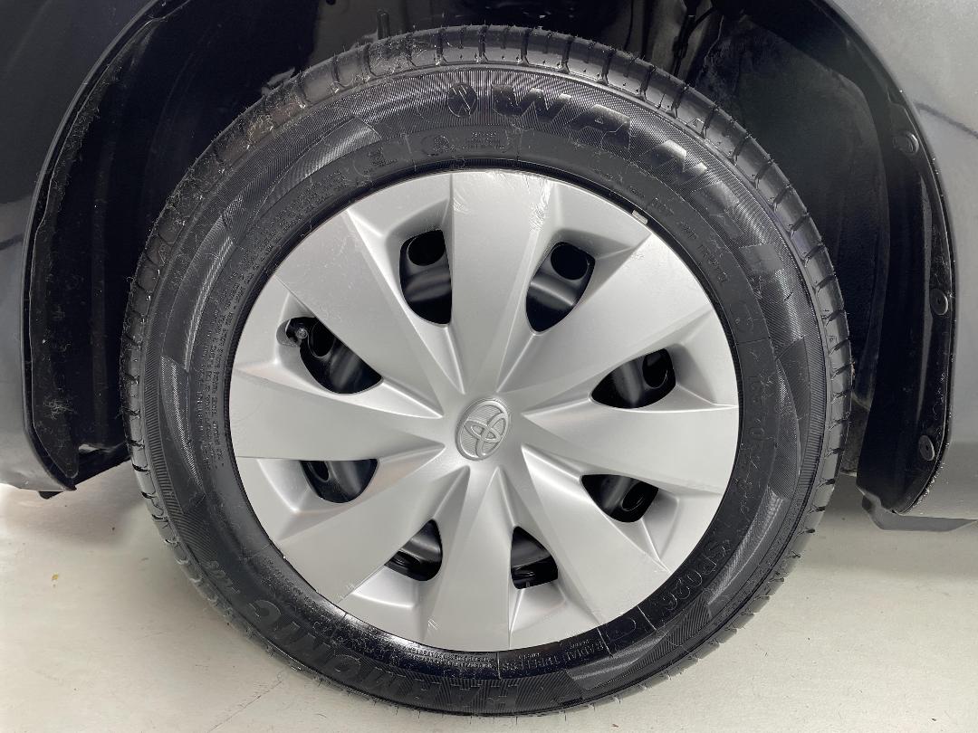 Photo '10' of Toyota Vitz Photo '10' of Toyota Vitz