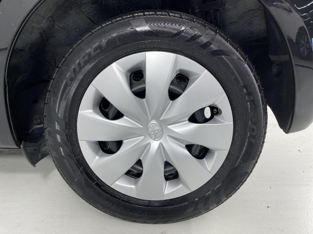 Photo '11' of Toyota Vitz Photo '11' of Toyota Vitz