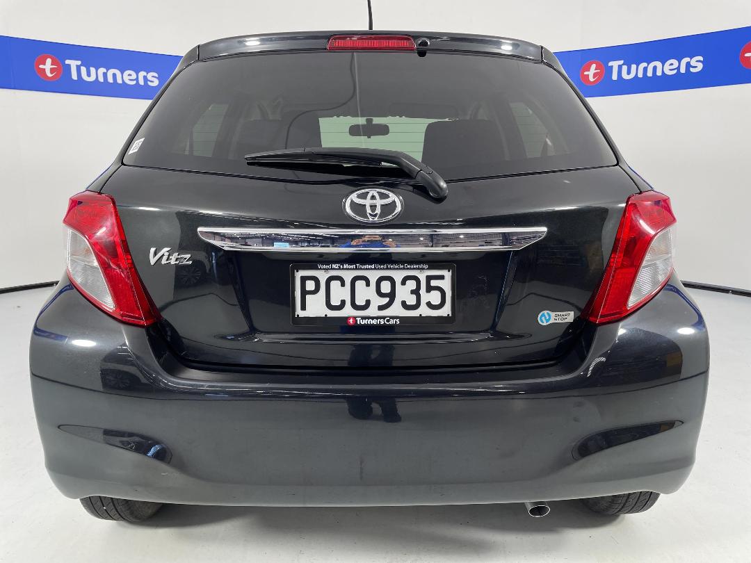 Photo '6' of Toyota Vitz Photo '6' of Toyota Vitz
