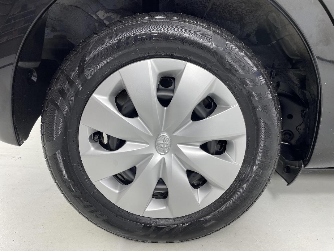 Photo '12' of Toyota Vitz Photo '12' of Toyota Vitz