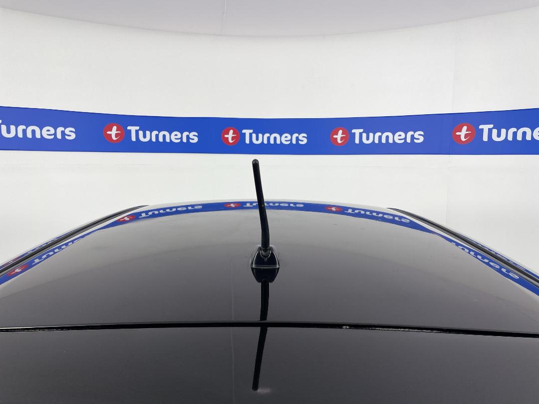 Photo '27' of Toyota Vitz Photo '27' of Toyota Vitz