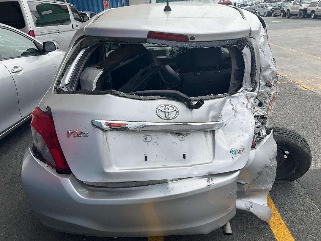 Photo '5' of Toyota Vitz