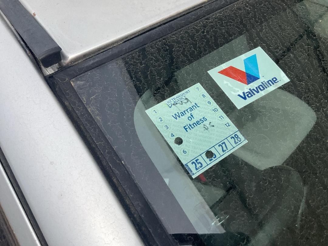 Photo '12' of Toyota Vitz