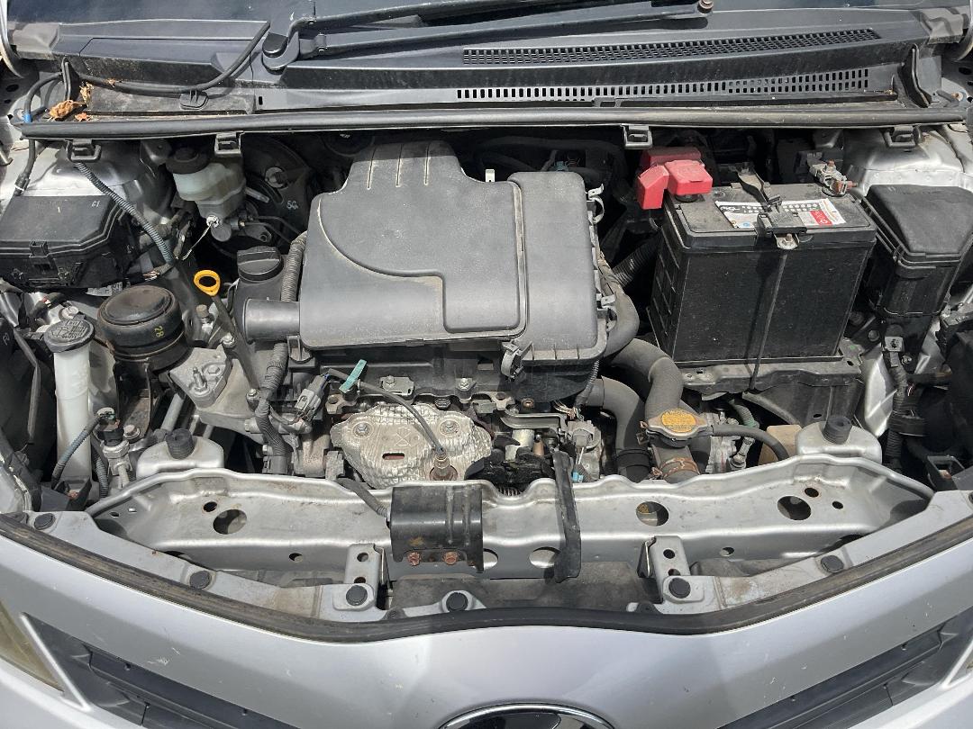 Photo '6' of Toyota Vitz