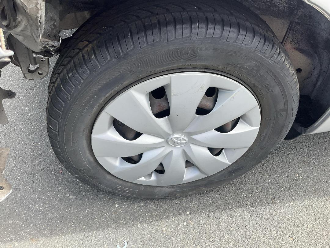 Photo '5' of Toyota Vitz