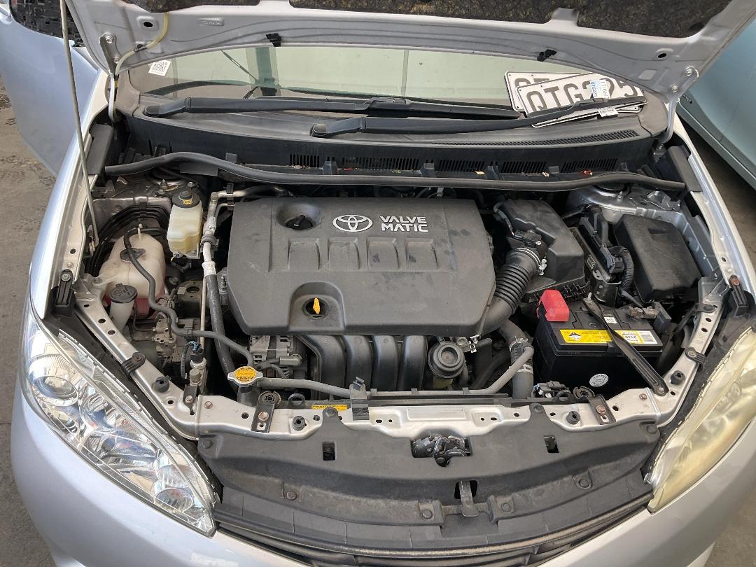 Photo '16' of Toyota Wish Photo '16' of Toyota Wish