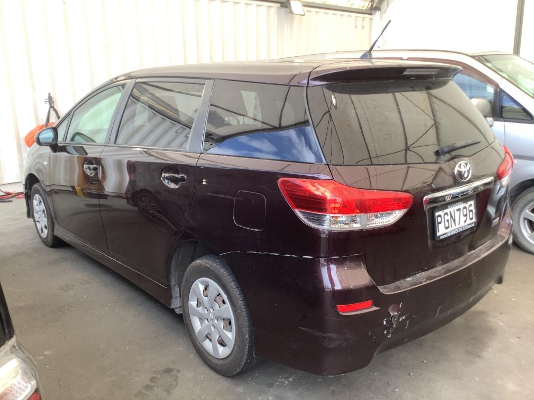 Photo '4' of Toyota Wish Photo '4' of Toyota Wish