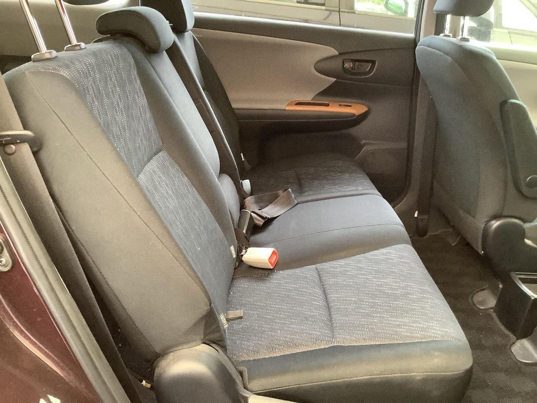 Photo '7' of Toyota Wish Photo '7' of Toyota Wish