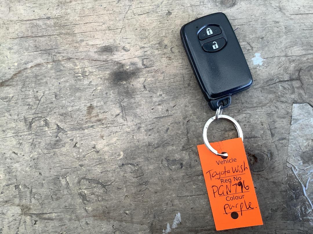 Photo '16' of Toyota Wish Photo '16' of Toyota Wish