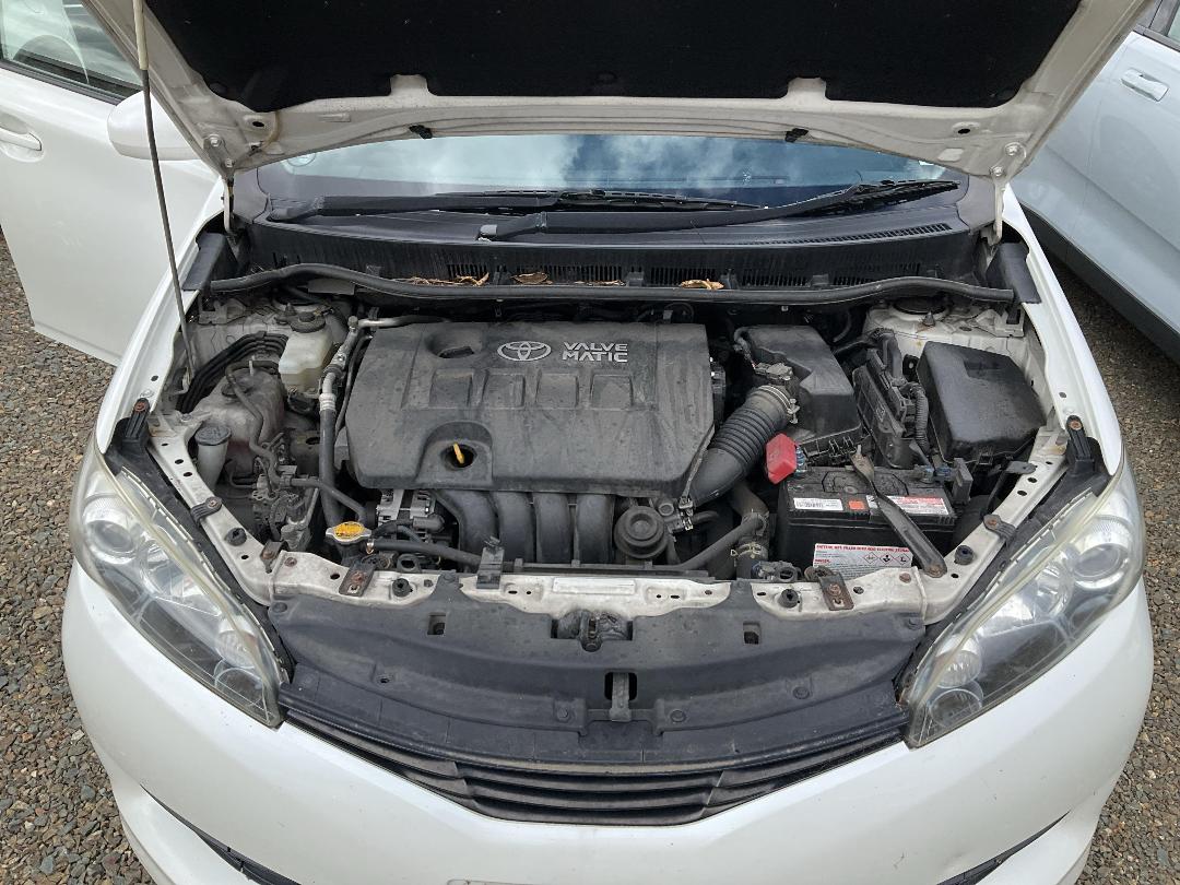 Photo '4' of Toyota Wish