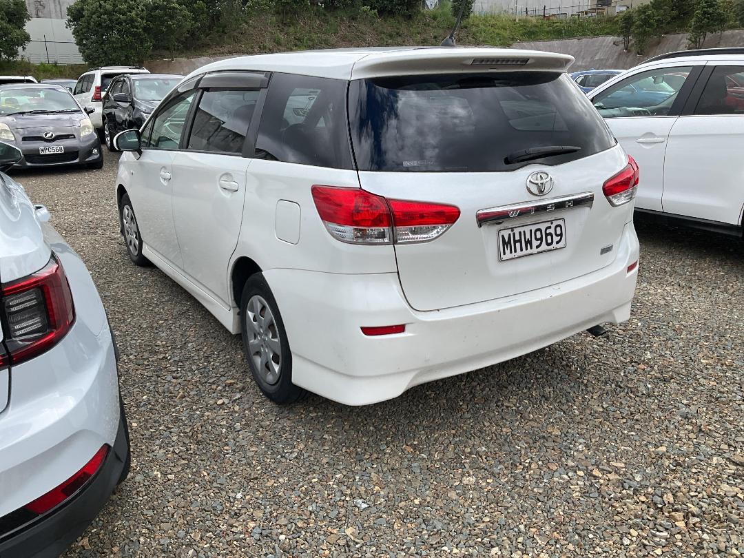 Photo '6' of Toyota Wish