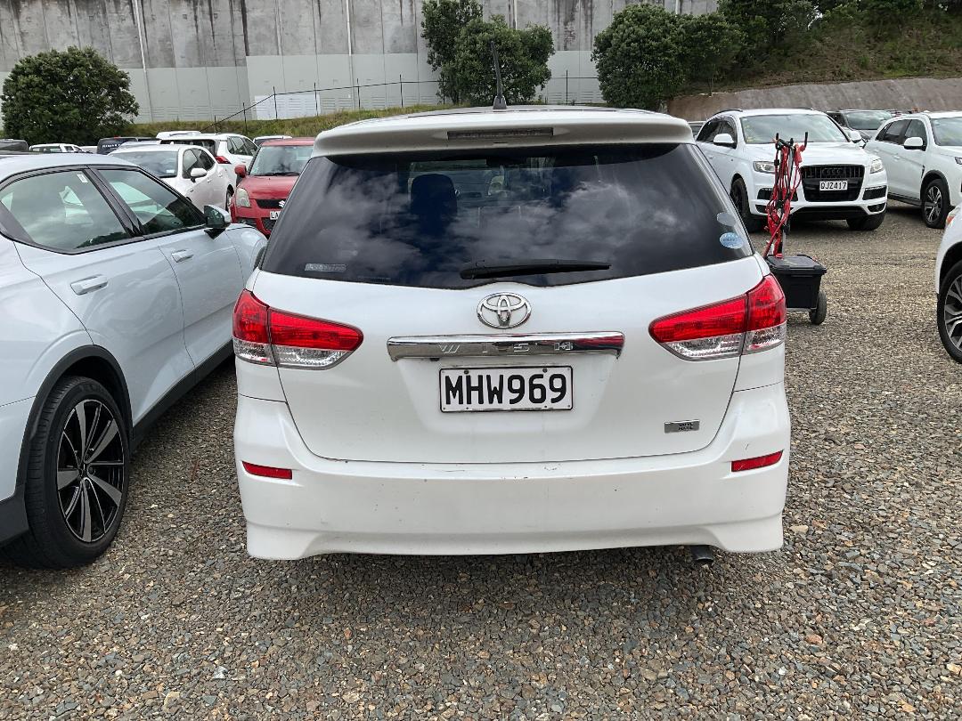 Photo '5' of Toyota Wish