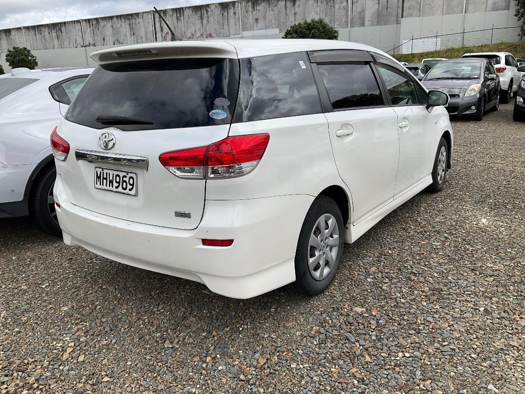 Photo '7' of Toyota Wish