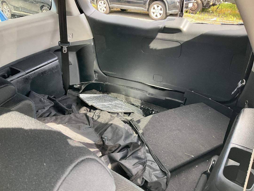 Photo '19' of Toyota Wish Photo '19' of Toyota Wish