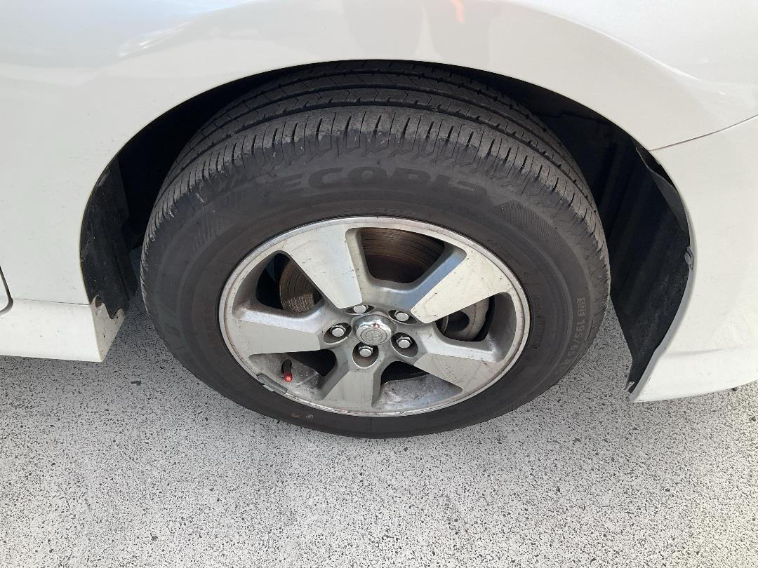 Photo '24' of Toyota Wish Photo '24' of Toyota Wish