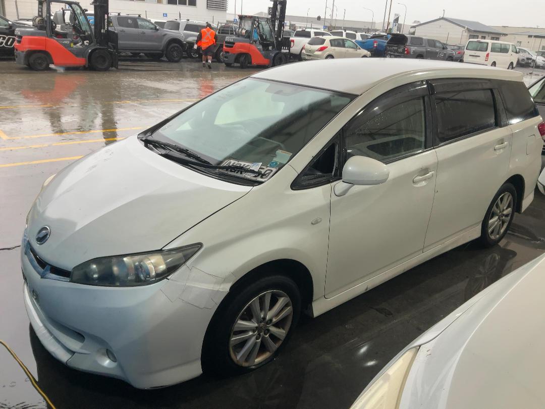 Photo '7' of Toyota Wish