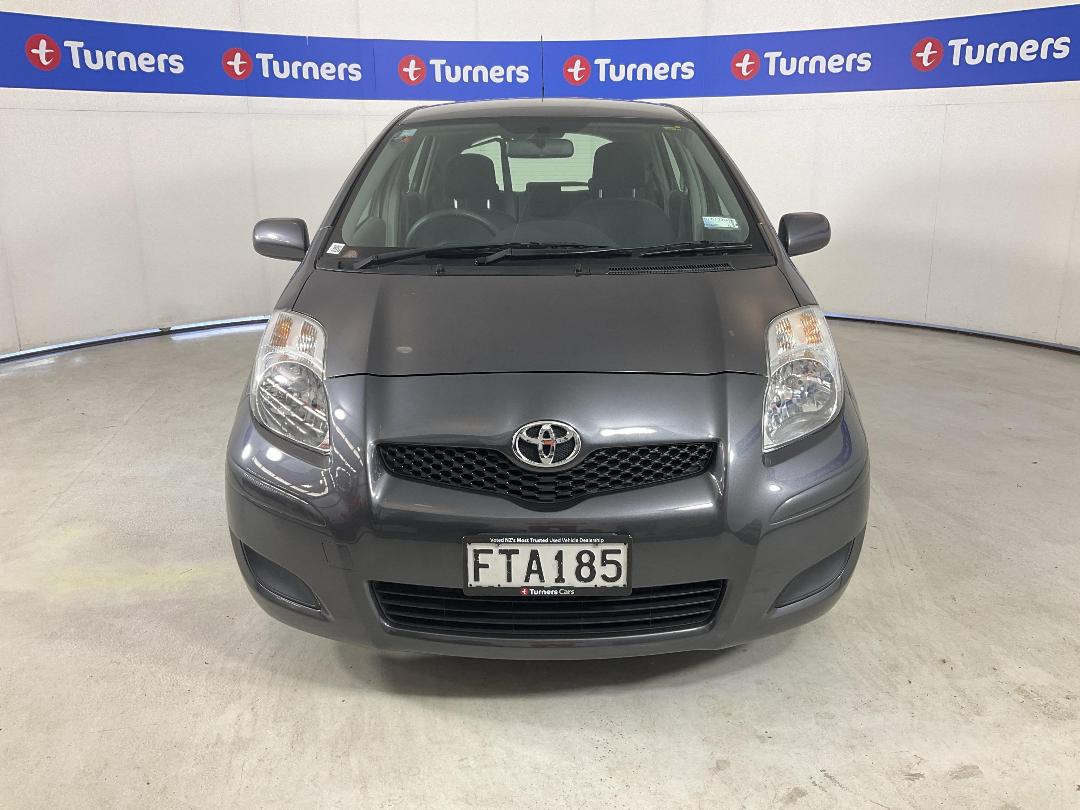 Photo '2' of Toyota Yaris Photo '2' of Toyota Yaris