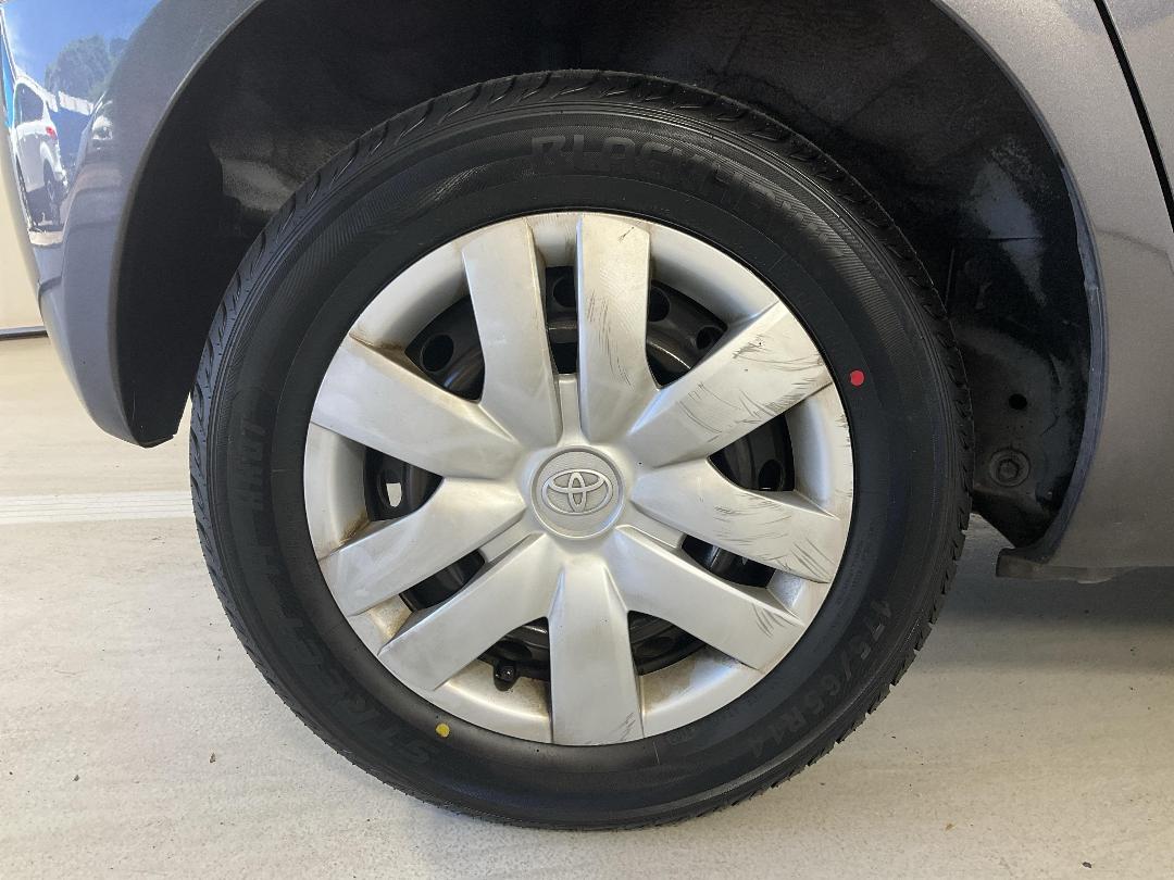 Photo '12' of Toyota Yaris Photo '12' of Toyota Yaris