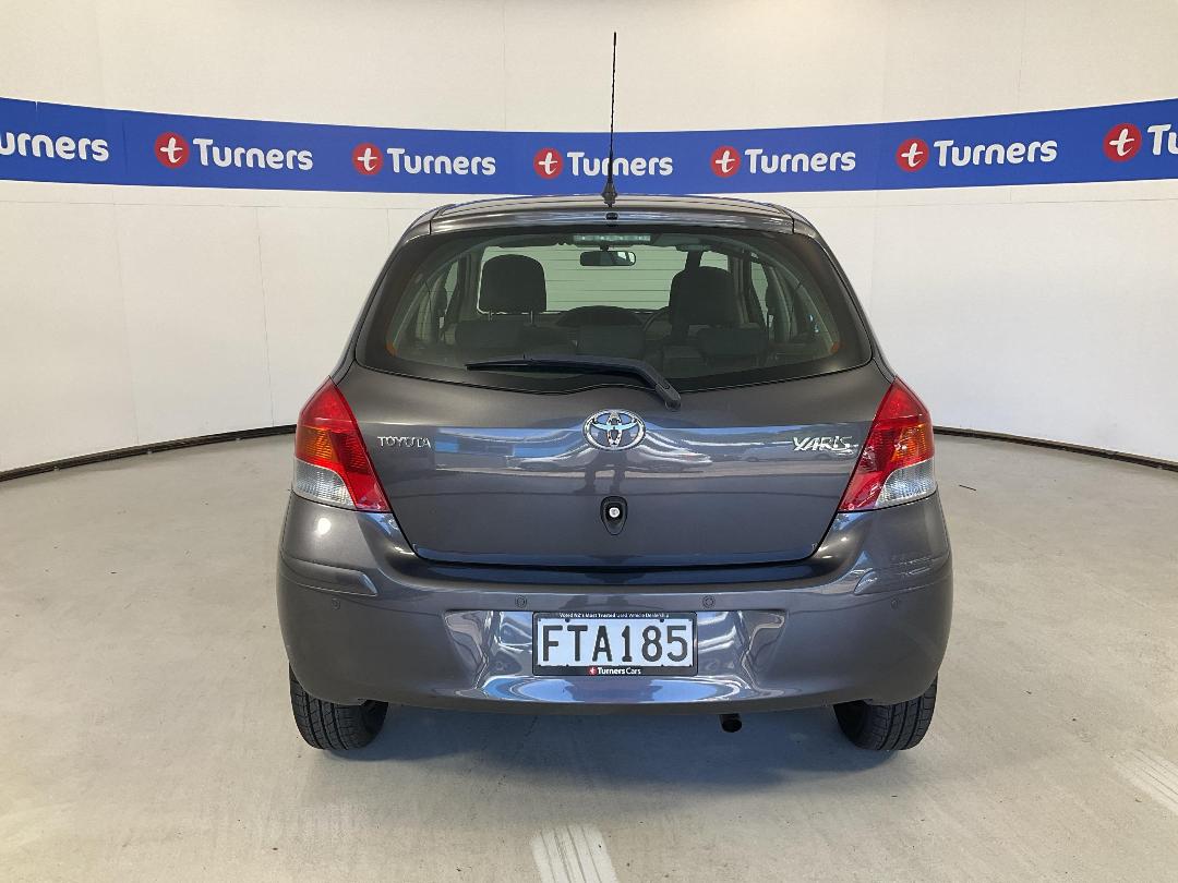 Photo '6' of Toyota Yaris Photo '6' of Toyota Yaris