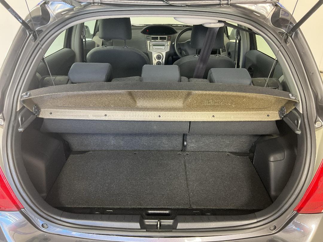 Photo '14' of Toyota Yaris Photo '14' of Toyota Yaris