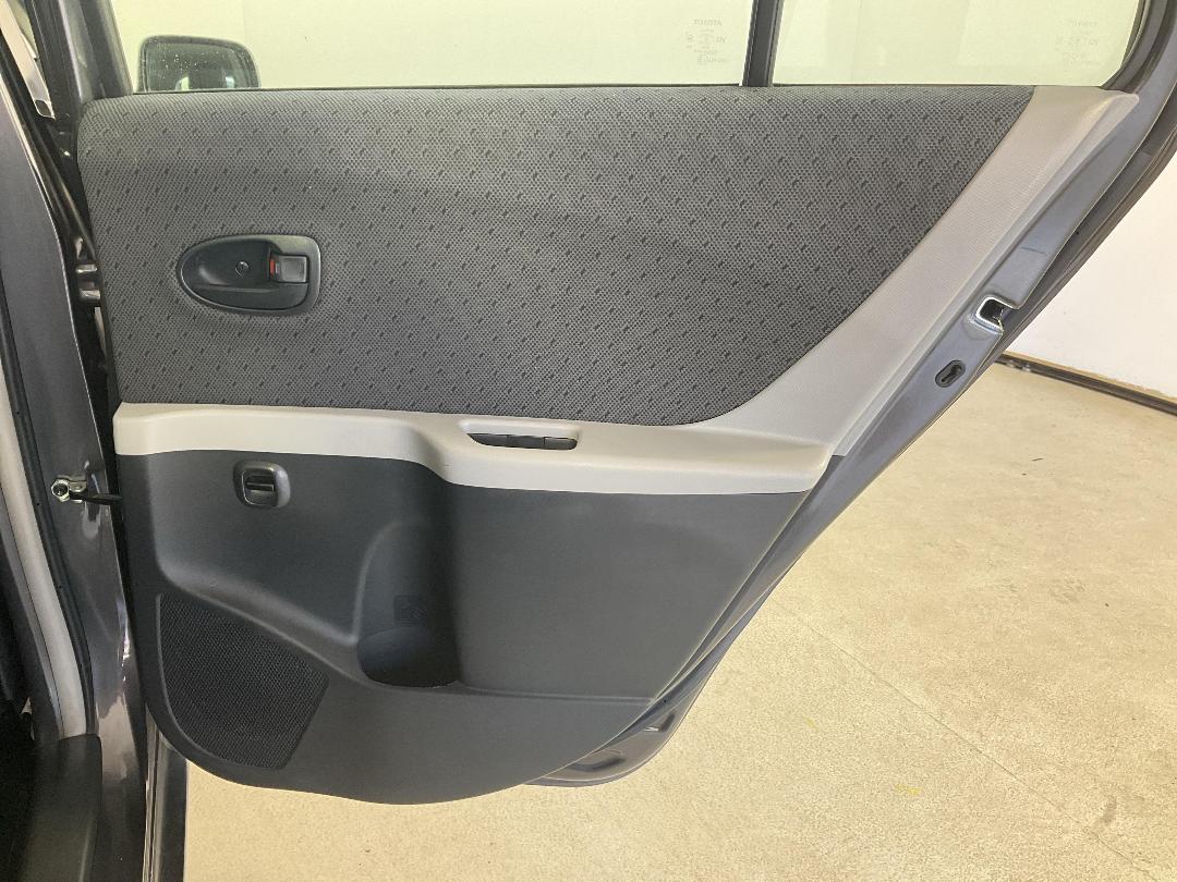 Photo '19' of Toyota Yaris Photo '19' of Toyota Yaris