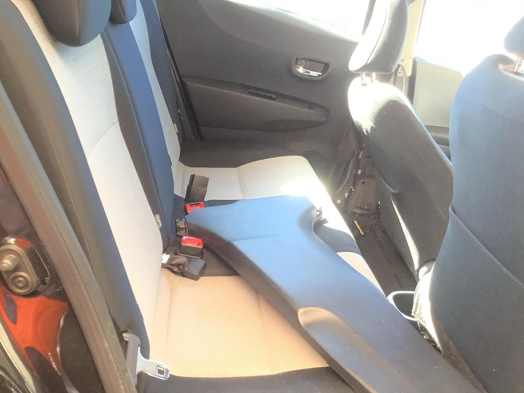 Photo '8' of Toyota Yaris YRX Photo '8' of Toyota Yaris YRX